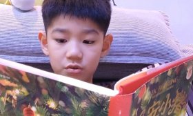 济南高新区一实验学校二（4）中队开展暑期读书活动