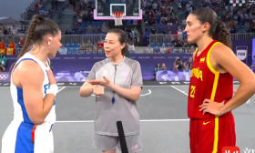 “我的体育老师是奥运裁判！”巴黎奥运会篮球女裁判，来自南京医科大学！