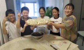 一起看景汇小学六（2）中队学生如何“玩转”多彩暑假