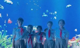 济南高新一实验学生成长共同体活动之走进山东美术馆