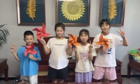 景汇小学三（2）中队“繁星小队”燃动夏日热情，畅享七彩假期