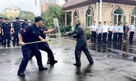 强化安全防线 济南中学开展系列安全教育与应急演练活动