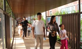 仪式感拉满，济南高新区丰奥嘉园小学一年级“萌新”迎来入学礼