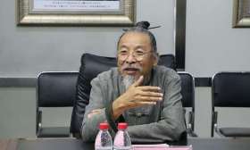 想想都觉得可怕，堂堂的大学校长竟然和套路贷扯上了关系。