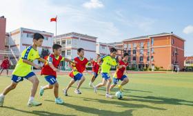 爱运动的青少年如何避免受伤？专家给父母支招！