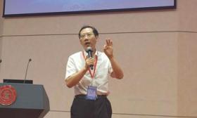 能记住所有选课学生名字，北科大李擎称把每个学生都当自己的孩子