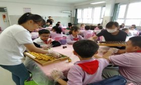 继承弘扬传统文化 济南高新一实验四年级举行庆中秋节活动