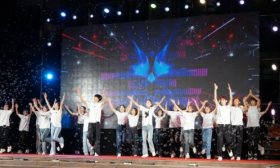 青春筑梦，力明飞扬！庆祝新中国成立75周年迎新晚会圆满成功！