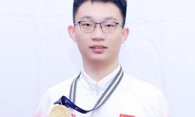 苦练6年，江苏小伙勇夺世界技能大赛商务软件解决方案项“首金”
