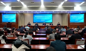 省教育厅举行“教育强国建设江苏在行动”（泰州专场）主题新闻发布会