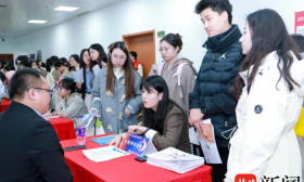 225家用人单位携近万个岗位揽才，南中医这场秋季双选会人气爆棚