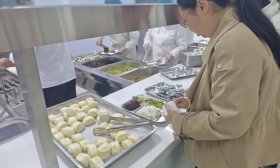 美味与秩序共舞！济南高新区康虹路小学食堂正式启用