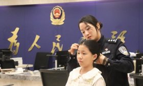 加班办！济南高新区舜华路派出所为学生办身份证提供绿色通道