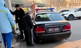 哈工大回应巡逻车挂自制牌照：备案过，外出仅限于去加油站