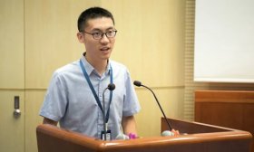 首届陈景润奖获得者黄炳荣：学习并钻研数论，像在欣赏一件艺术品