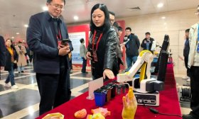 厉害了！到山东大学参加论坛，顺道看了场大学生创新创业成果路演