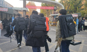直击山东2025艺考｜背着“梦想”出发！美术生最后一科开考