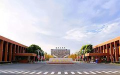 盐城工学院思政课焕发新活力：“卷宗里的英烈故事”点燃“盐粒子”的爱国情