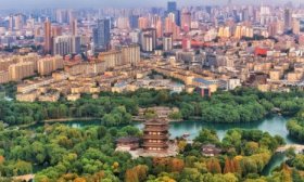 寻找山东最美大学|山东中医药大学刘鑫铭：《和合共生》