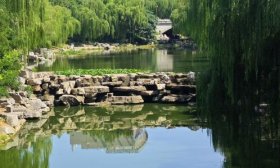 寻找山东最美大学|济南大学马欣月：《明媚的济大》