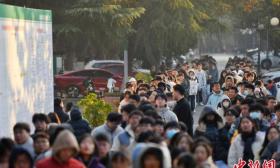 2025考研今开考：388万人报名，连续两年下降
