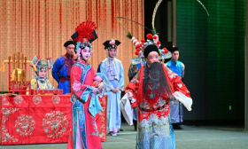 天津：少儿京剧新年贺岁