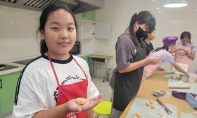 劳动“烘”制 出彩加“焙”丨汉峪小学开展烘焙体验活动