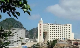 学生作弊被抓后跳楼身亡？校方回应：正在调查处理