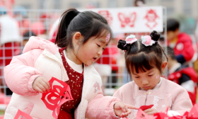 江西上高：逛庙会 知年味