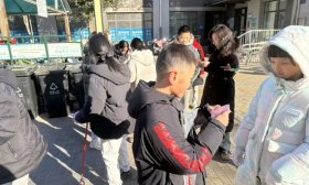 志愿服务冬日暖 济南高新一实验七年级开展社区服务活动