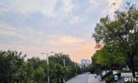 寻找山东最美大学|山东政法学院房子涵《夕阳余晖》