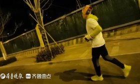 新春走基层｜连续三年挑战“百日百马”，“跑量王”新年再立目标
