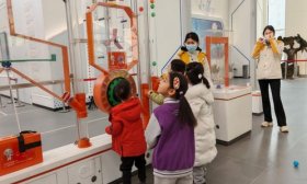 智启未来 济南高新一实验学生成长共同体开展科技研学