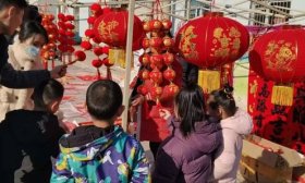 赶年集、做彩泥“年夜饭”……稼轩小学学子沉浸式体验年俗年味