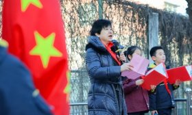 “助人模范”进校园，双语学子话“担当”