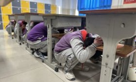 井然有序！济南高新区稼轩小学地震演练上演“教科书式”疏散