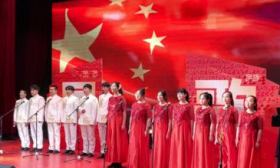北京联合大学向两校赠送国家通用盲文、国家通用手语版国歌教具