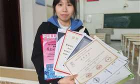 家境优渥女学霸一天打三份工，攒5万元游遍20多个城市