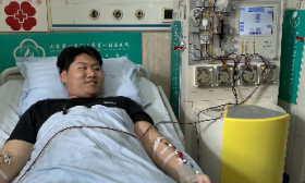 刷新捐献年龄最小纪录！大学生为素不相识的白血病人送去“生机”