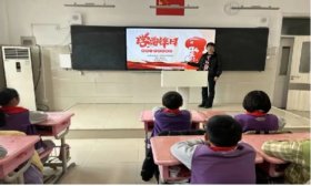 少年追“锋” 善行不停 济南高新一实验开展学雷锋月主题活动