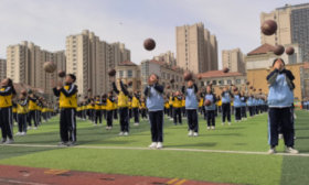 青年说｜一场关于光明的校园突围战