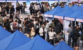 北航开启“春招”首场双选会，350余企业带来近两万岗位
