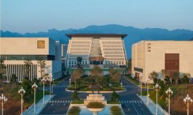 福耀科技大学今年首招本科生不超过100人，山东考生有机会吗？