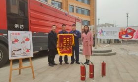 消防车进校园！景汇小学学子心中种下“安全苗”