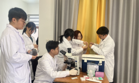 服务乡村建设，他们让鸽子吃上了“中草药”