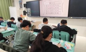 书法蘸墨话“玉兰”！汉峪小学举办第二届校园玉兰文化节