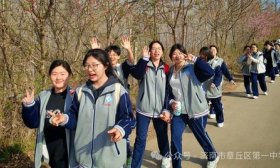 探寻龙山瓷 厚植家国情丨章丘一中高二学子开启沉浸式研学