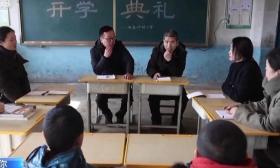 溜号？不存在的！这所学校只有6位老师和2名学生……