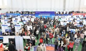 春招观察|齐鲁医药学院举办2025届毕业生春季校园双选会