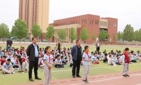 燃动校园，“绳”采飞扬丨黄金谷学校举行“校园吉尼斯跳绳比赛”